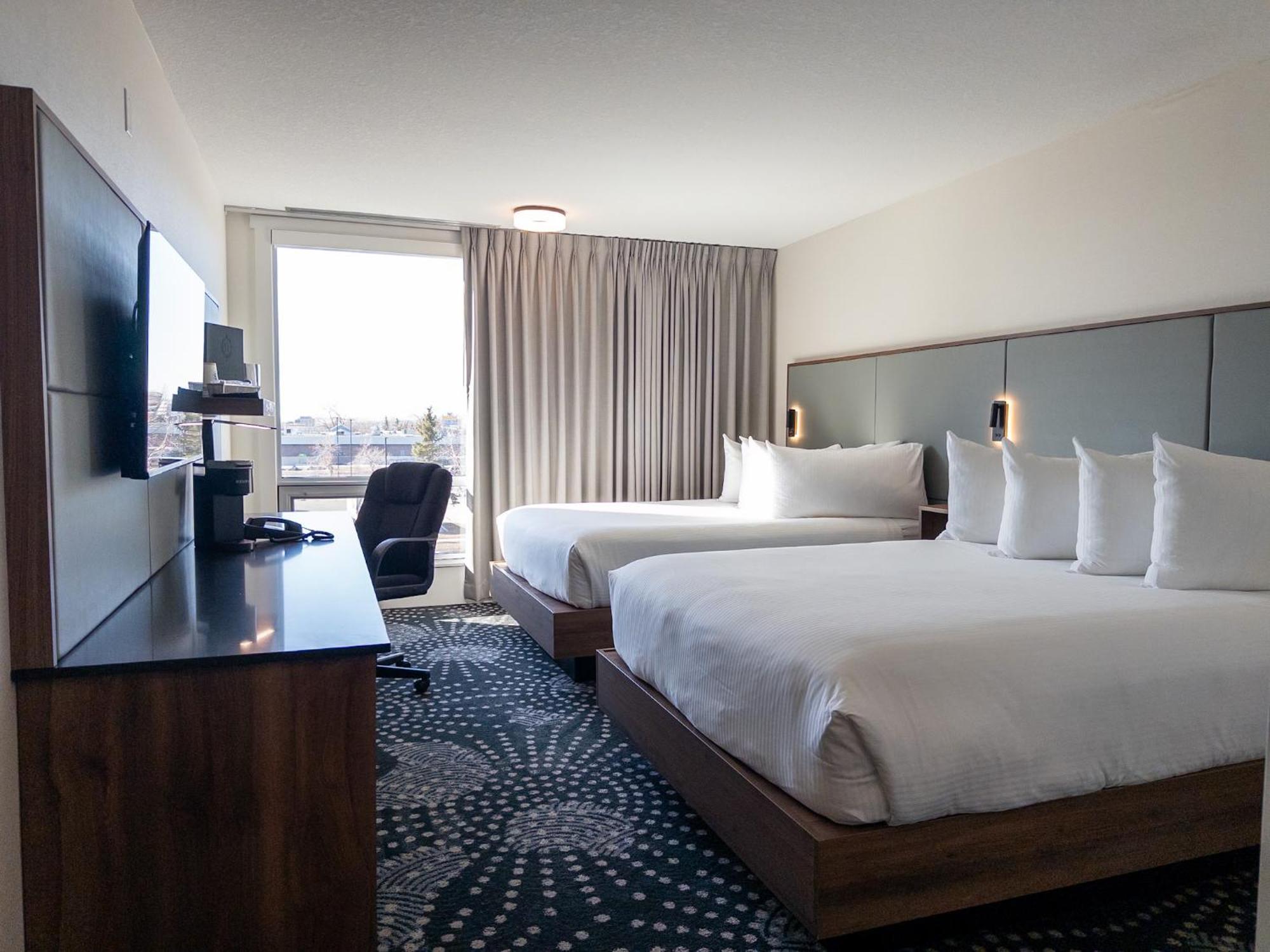 Hotel Carriage House And Conference Centre 4*